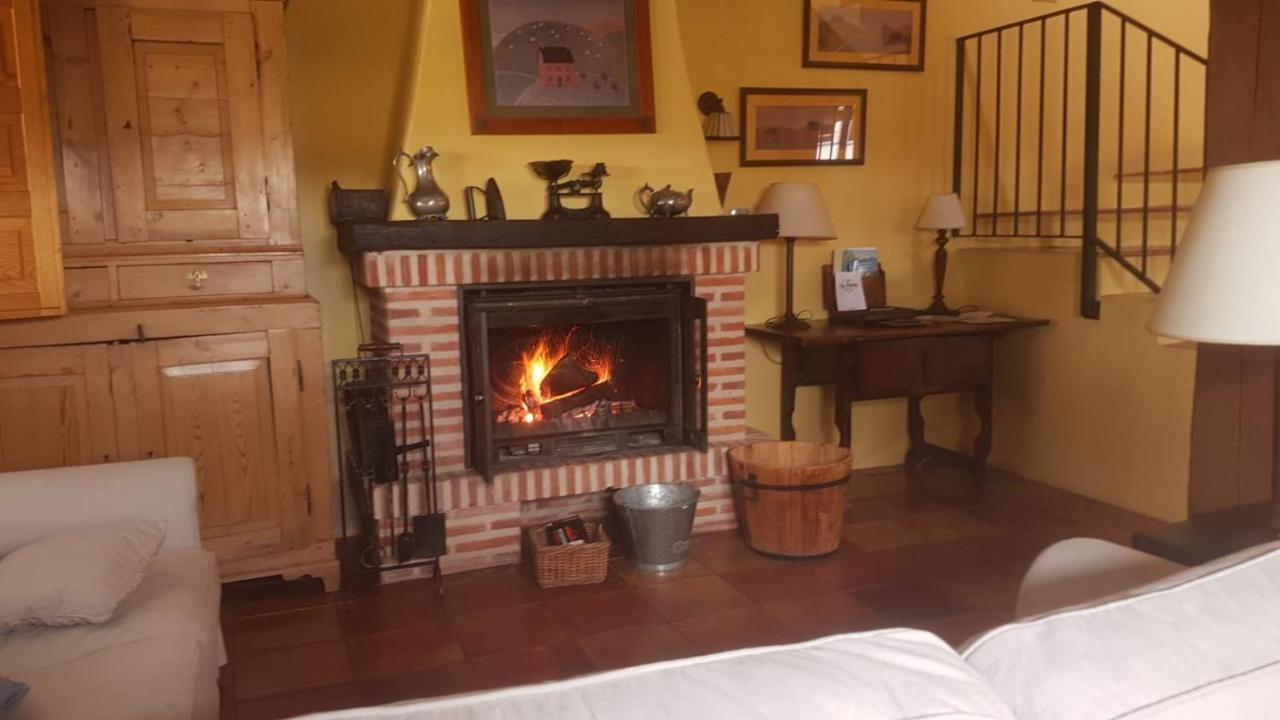 Preciosa Casa Lobos, aislada e independiente Otero de Herreros Exterior foto